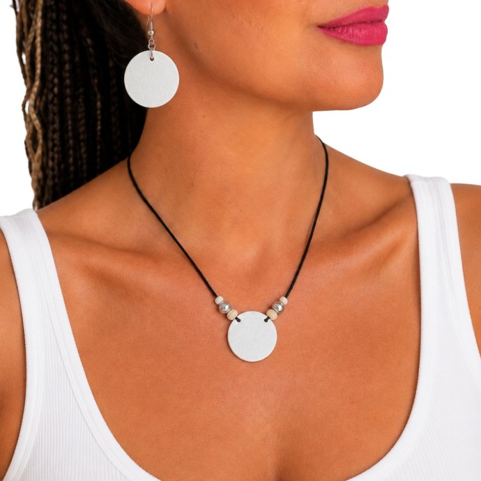 Ogrlica Ugab, bela